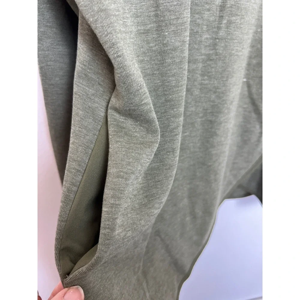 Nike Women's‎ Reversible Dri-Fit Maternity Pullover turtleneck nursing Sweater M